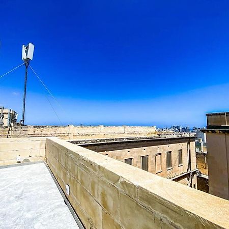 דירות Designer Duplex Penthouse In Floriana מראה חיצוני תמונה