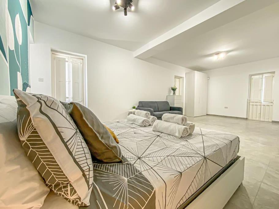 דירות Designer Duplex Penthouse In Floriana מראה חיצוני תמונה