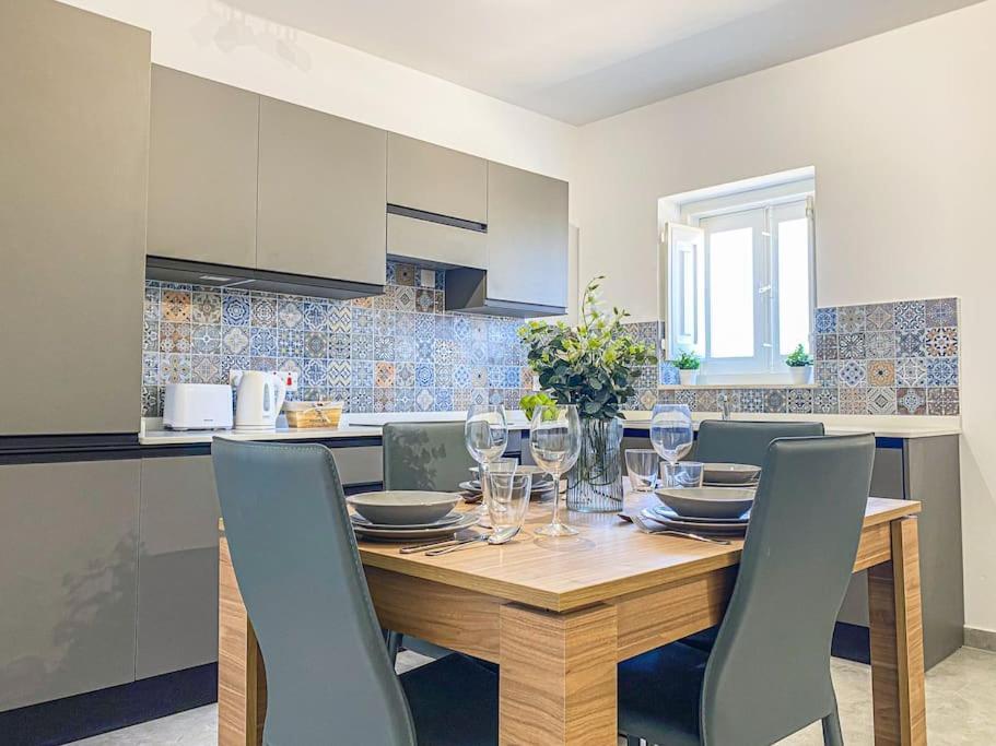 דירות Designer Duplex Penthouse In Floriana מראה חיצוני תמונה