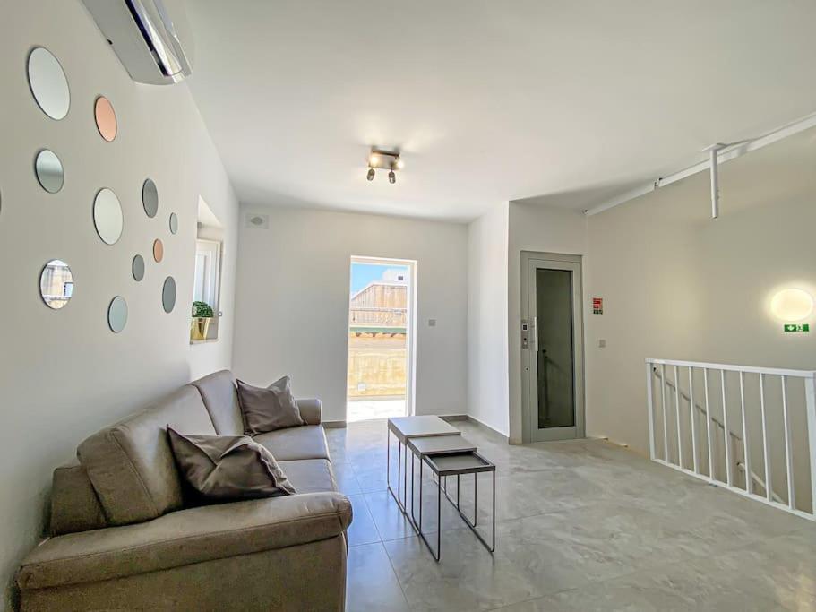 דירות Designer Duplex Penthouse In Floriana מראה חיצוני תמונה